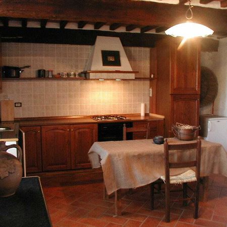 Вилла Borgo Fonte Lupo Роккастрада Экстерьер фото